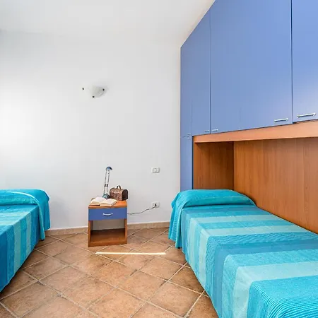 Le Dimore Di Nettuno Aparthotel