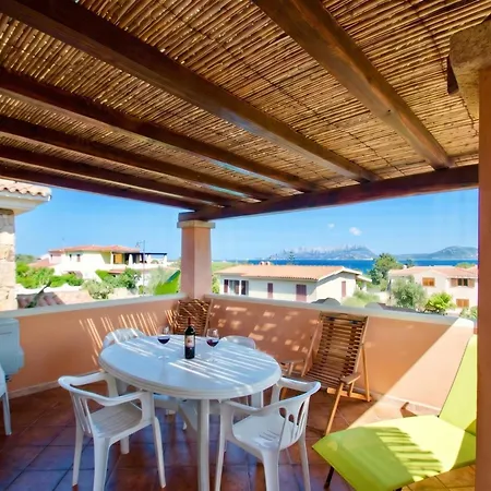 Aparthotel Le Dimore Di Nettuno 4*