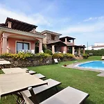 アパートホテル Le Dimore Di Nettuno 4*